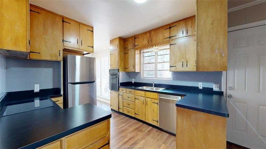 506 Clay St - Photo 5 of 32