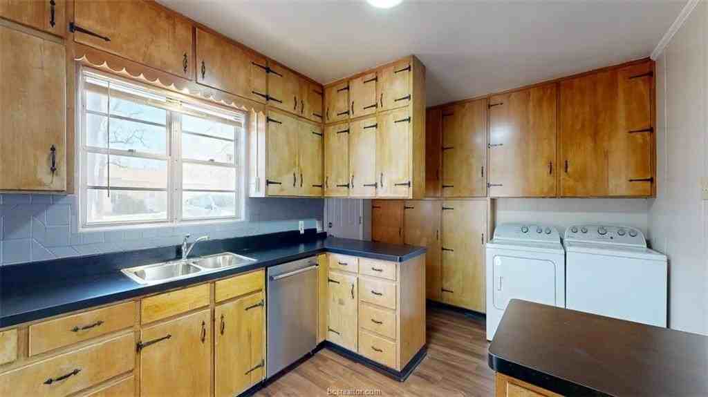 506 Clay St - Photo 6 of 32