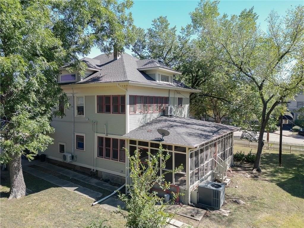 206 N Sims Ave - Photo 5 of 41