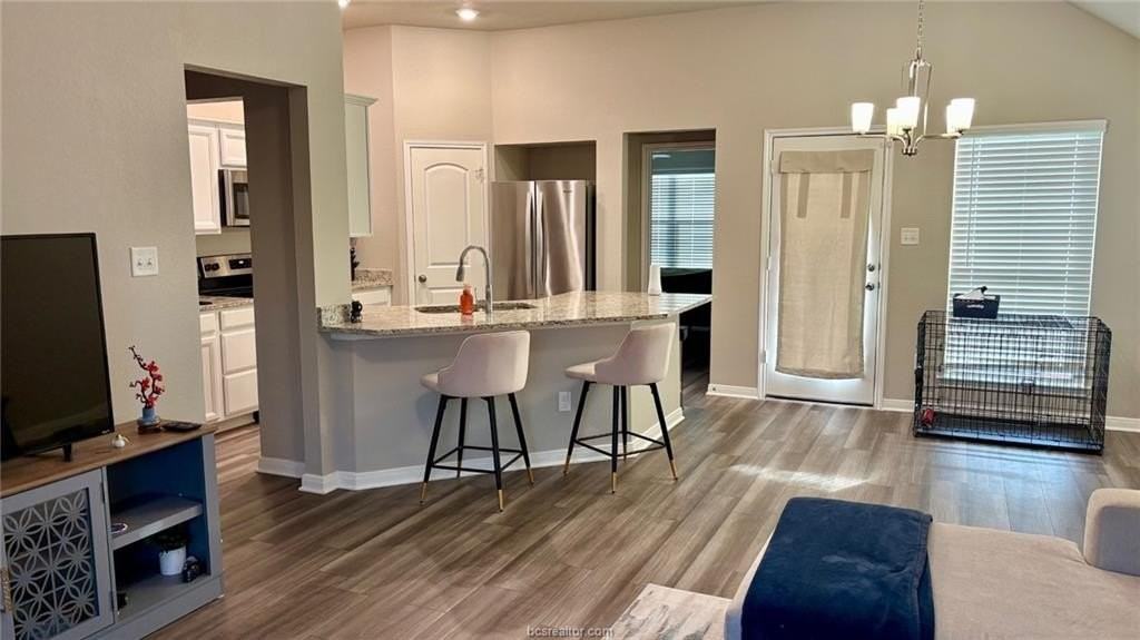 2702 Montana Ave - Photo 4 of 29