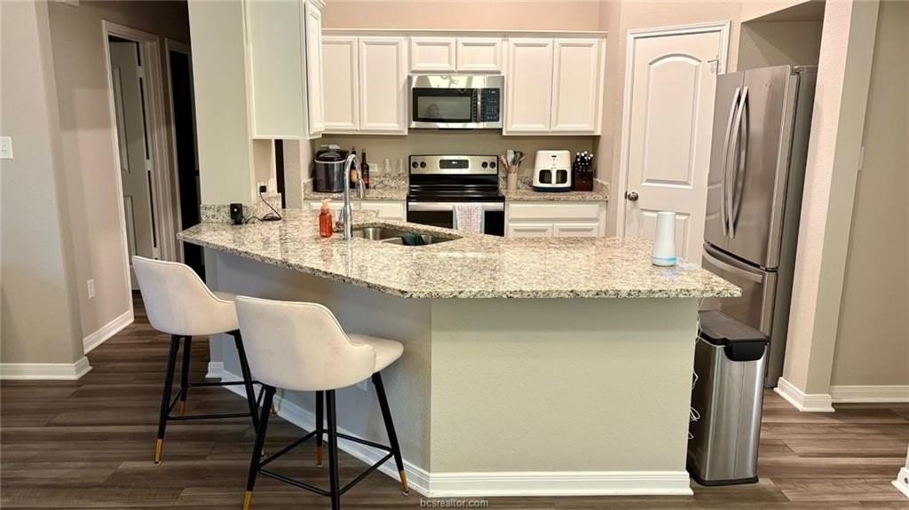 2702 Montana Ave - Photo 5 of 29