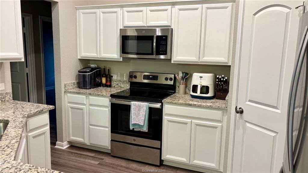 2702 Montana Ave - Photo 7 of 29