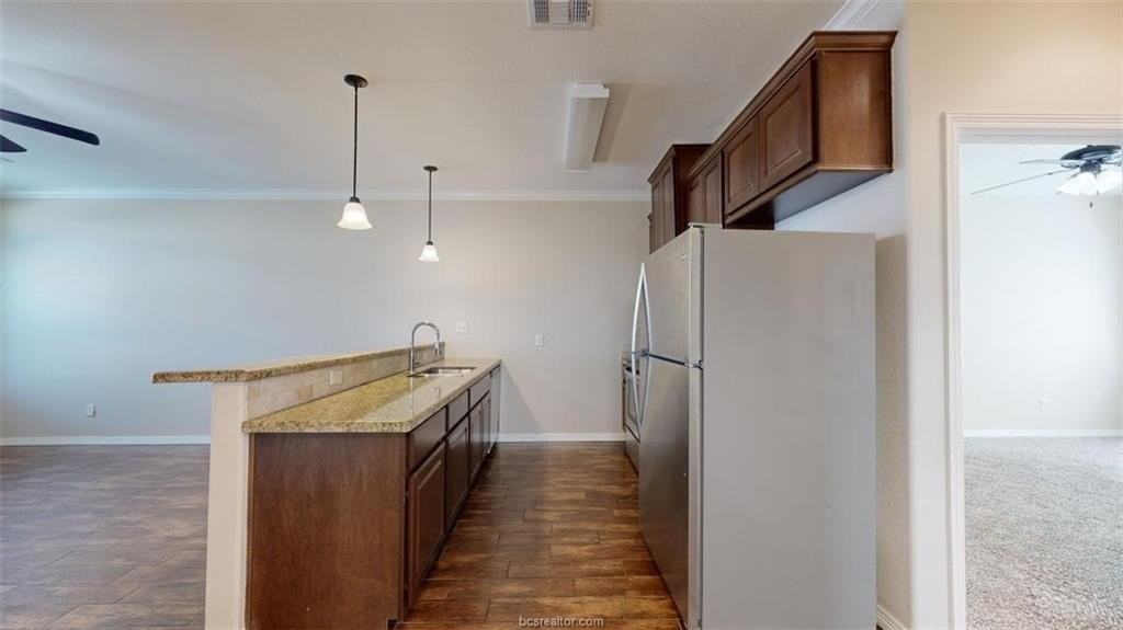 303 Ash St Unit B - Photo 7 of 25