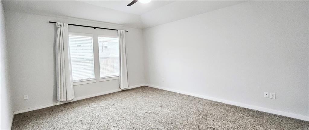 1120 Amistad Loop - Photo 5 of 11