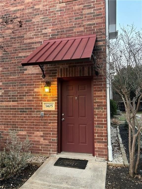 801 Luther St W Unit 1405 - Photo 2 of 13