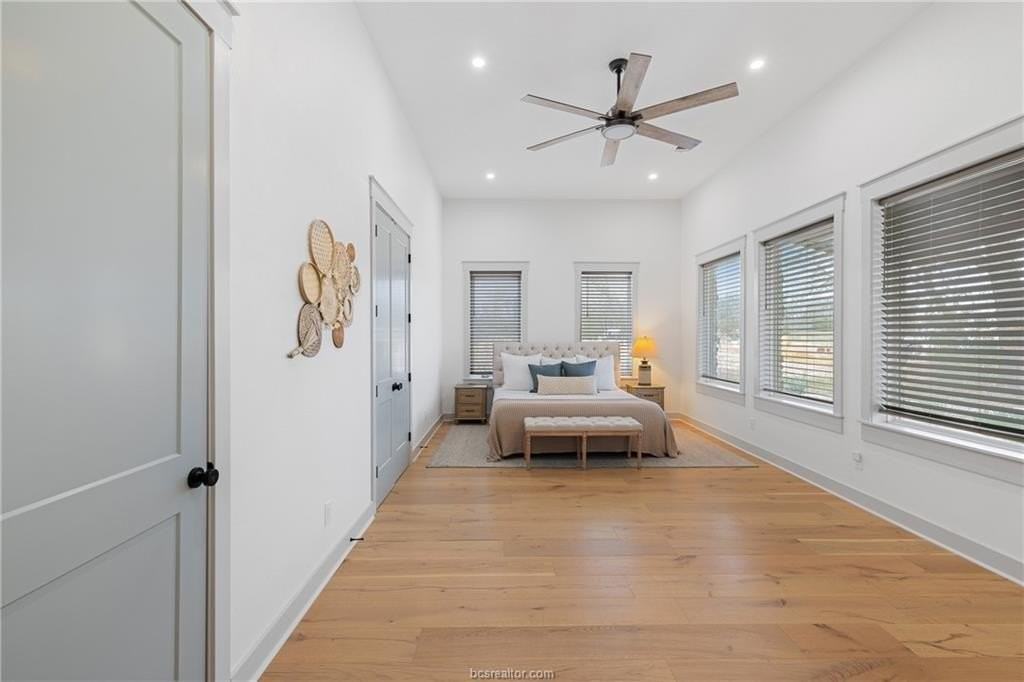 1255 Millican Meadows Cir - Photo 7 of 43