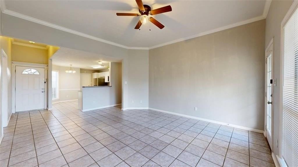 2404 Trace Mdws - Photo 3 of 25