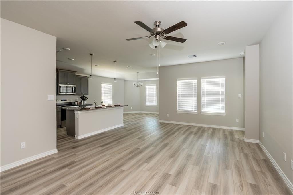 2159 Chief St - Photo 3 of 22