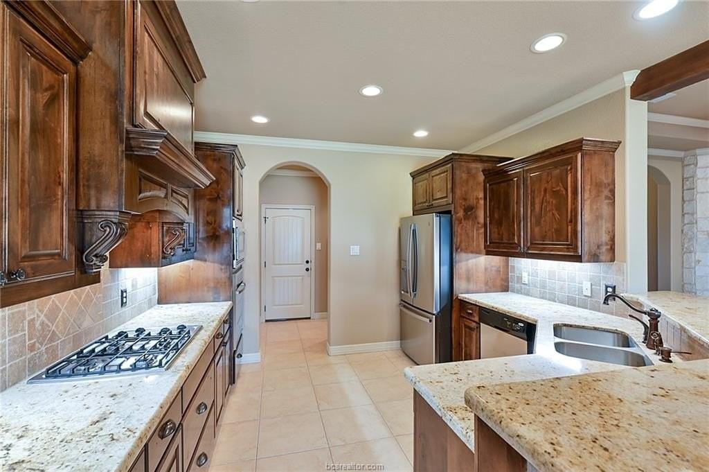 4105 Rocky Mountain Ct - Photo 3 of 19