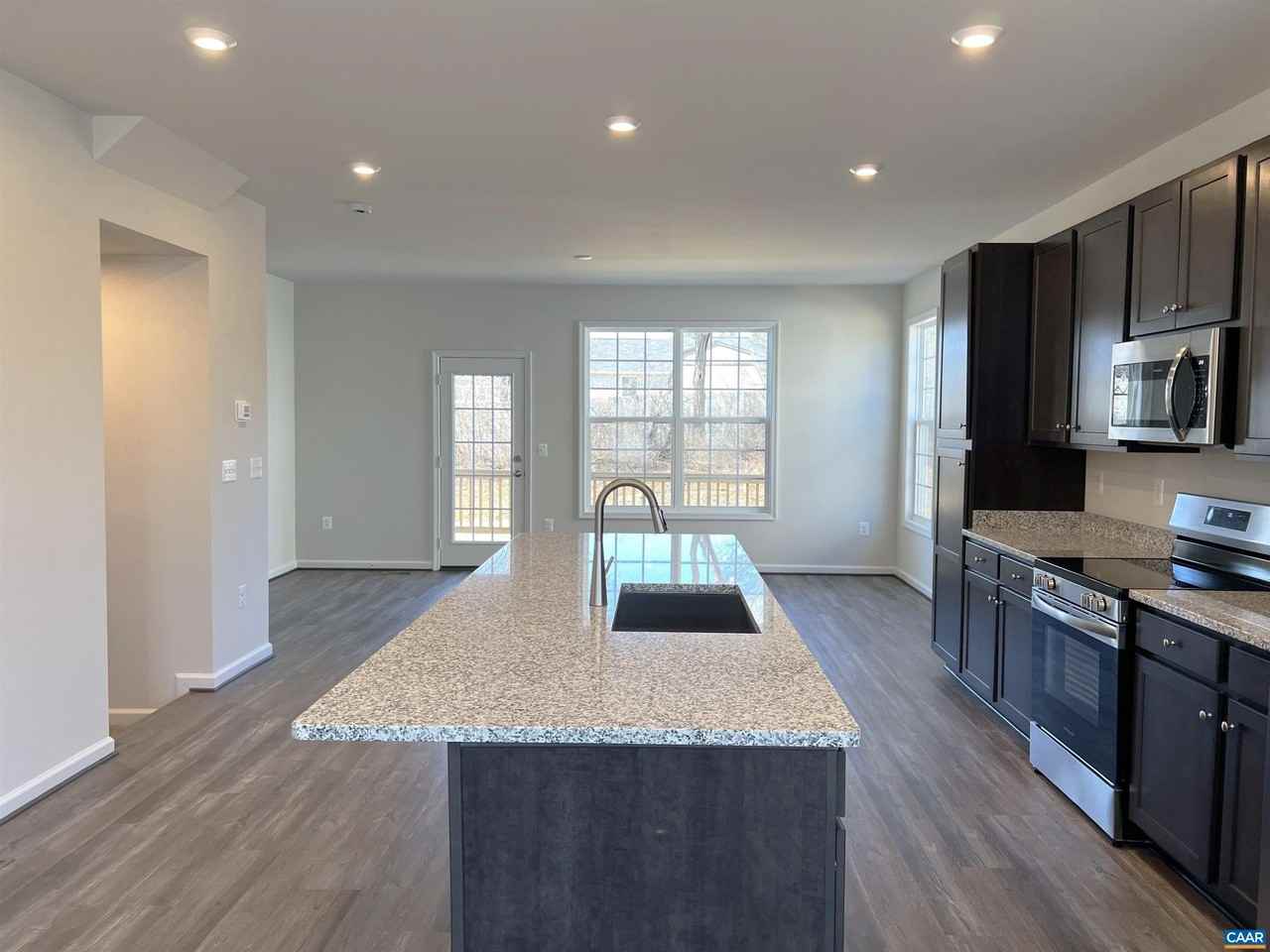 325 Willowshire Ct - Photo 6 of 20