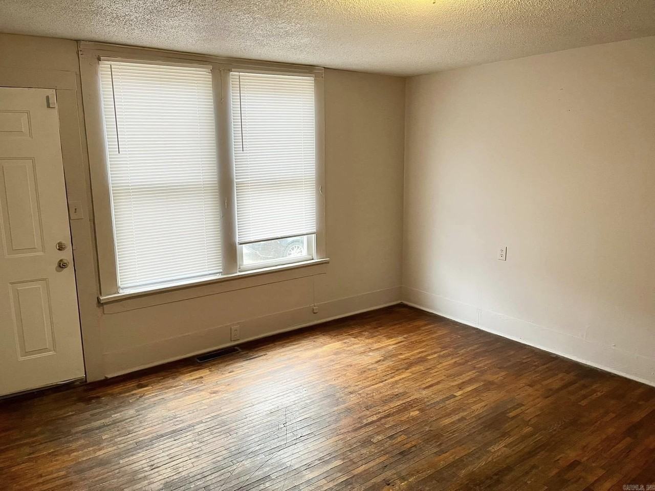 4101 W 21st St - Photo 3 of 10