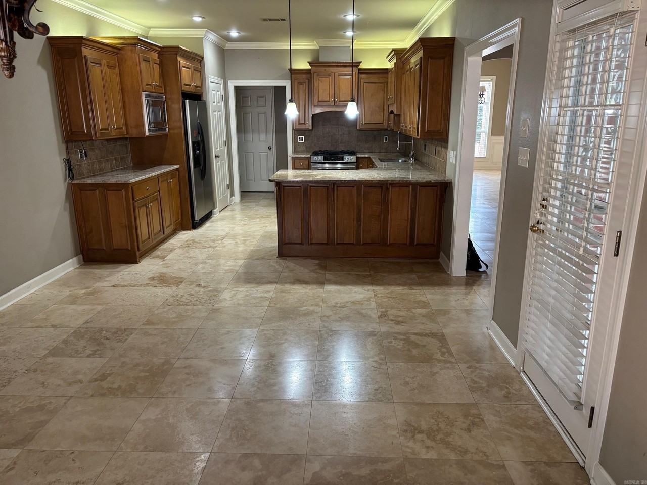 6 Jacob Pl - Photo 3 of 5