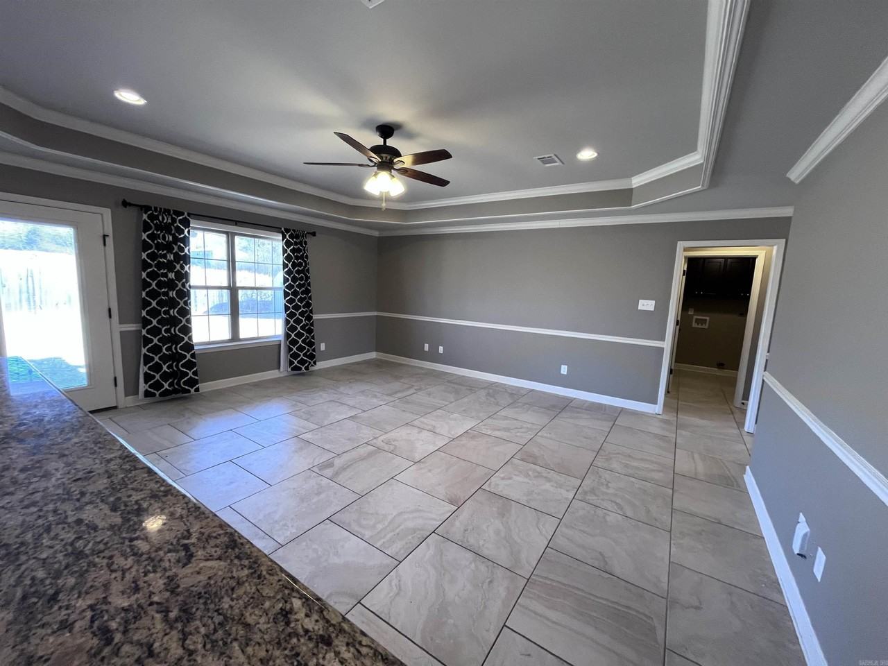 20 Grand Stand Dr - Photo 6 of 27