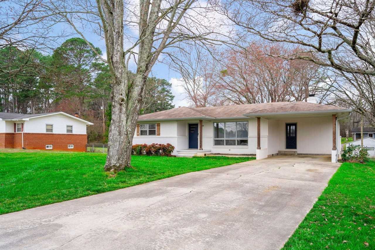 2115 Ballard Pl - Photo 2 of 31