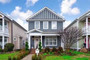 featured image of 619 E 16th St