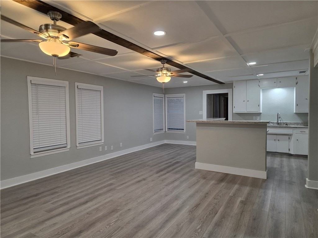 1230 Ray Dr - Photo 5 of 33