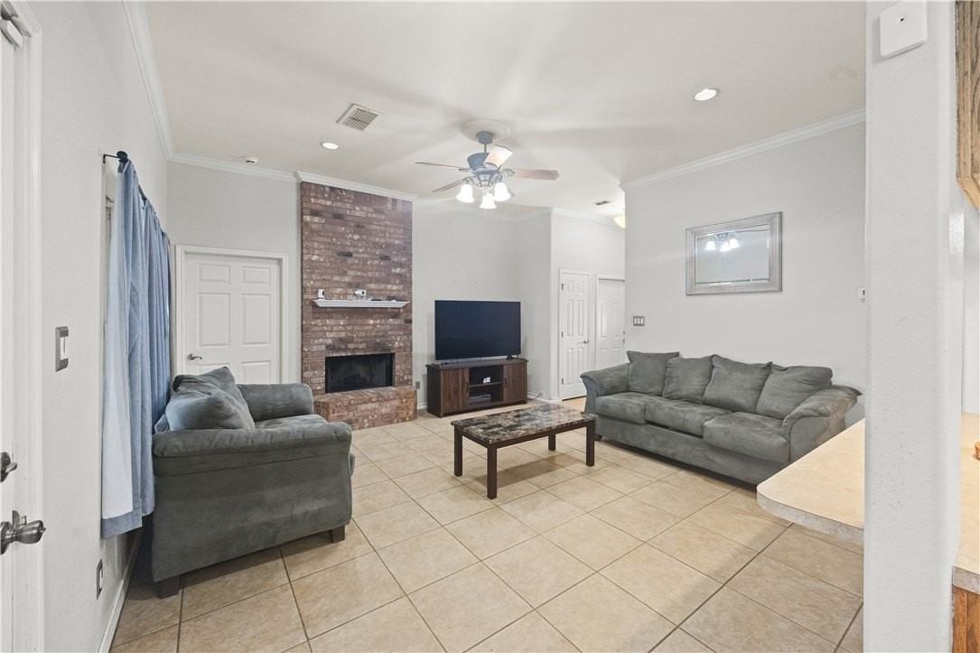 229 Wise - Photo 4 of 26