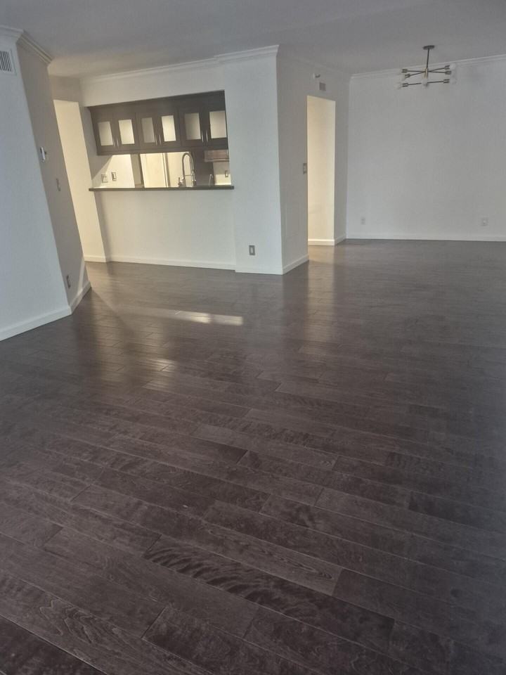 600 W 9th St Apt 207 - Photo 5 of 39