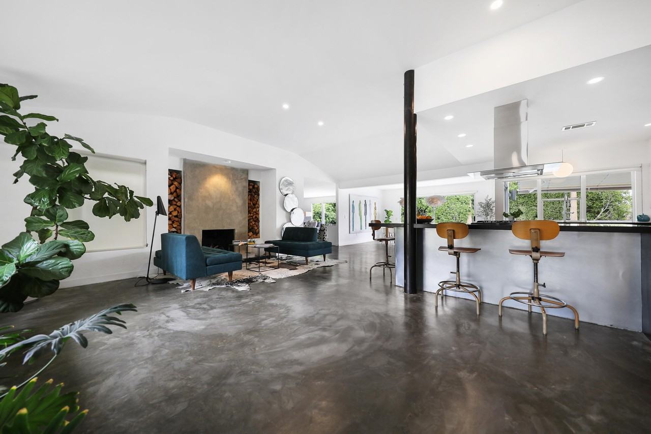 71520 Gardess Rd - Photo 5 of 41