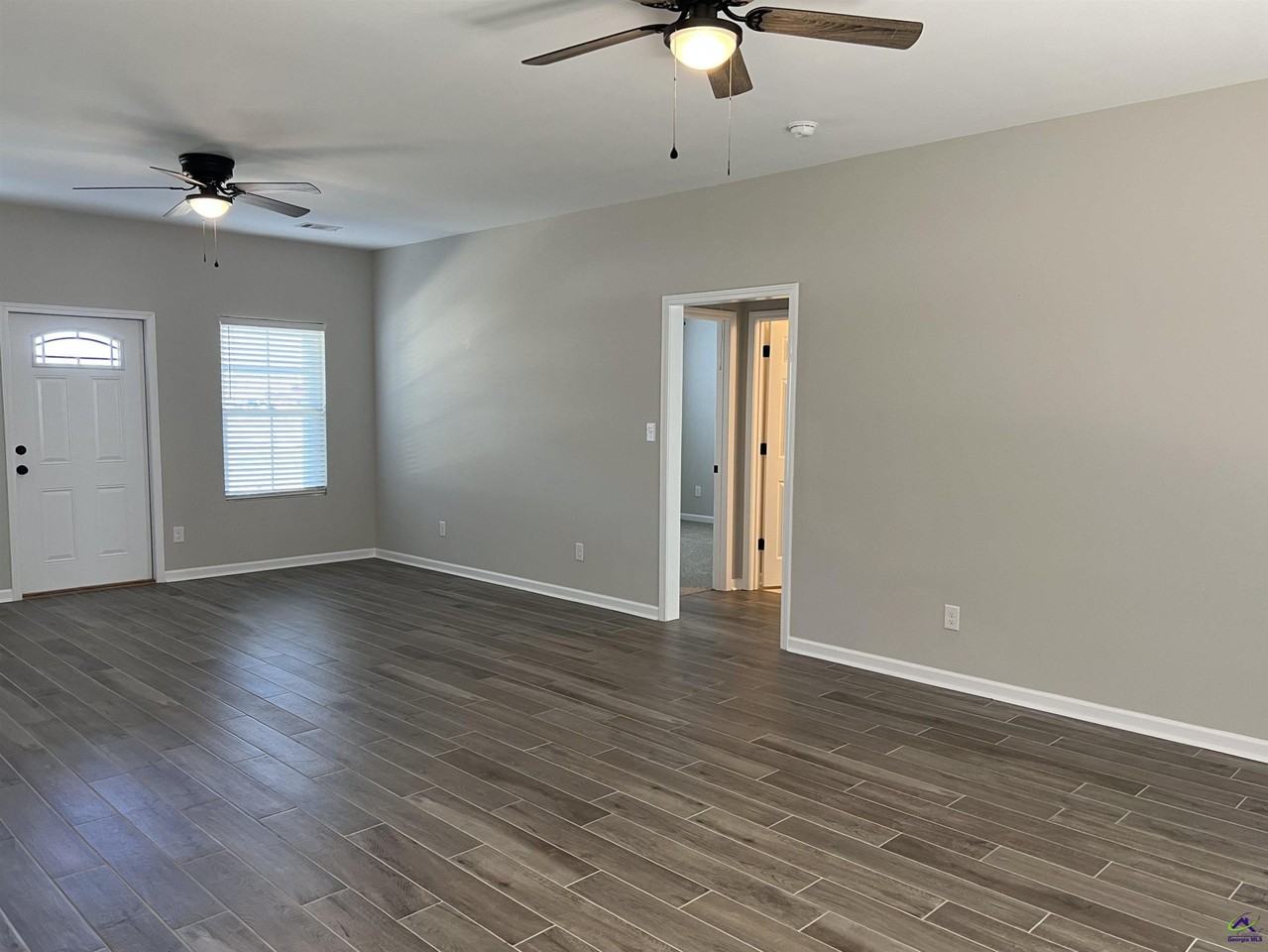 99 Azalea Ave - Photo 4 of 33