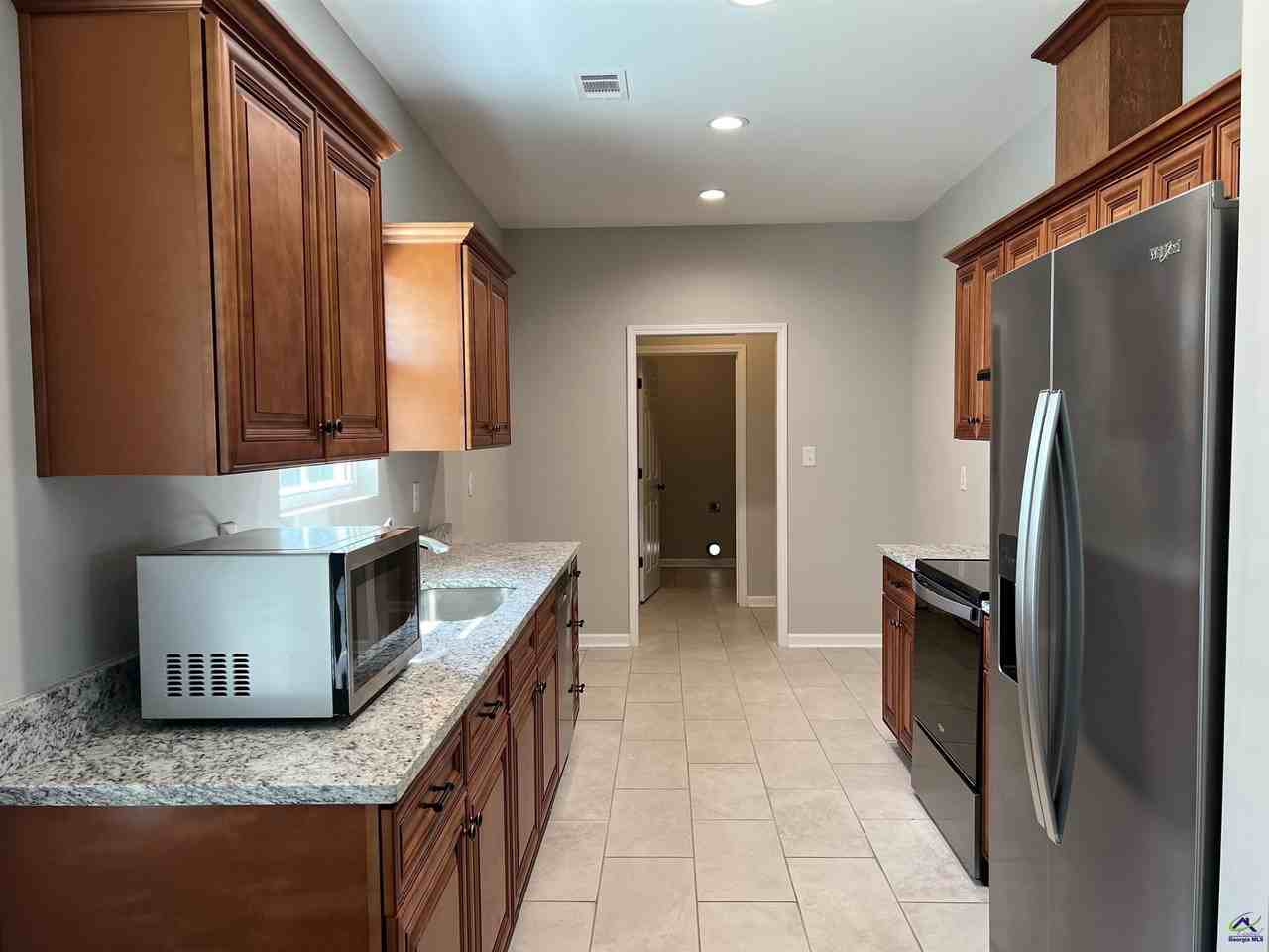 99 Azalea Ave - Photo 7 of 33