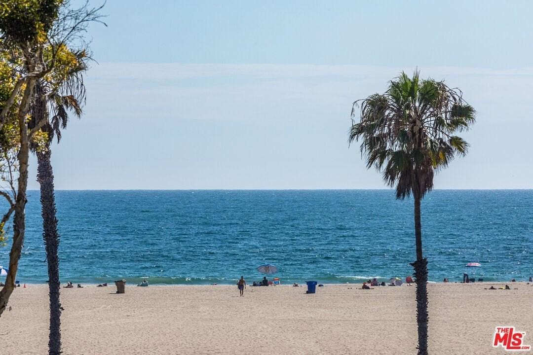 127 Hollister Ave - Photo 6 of 21