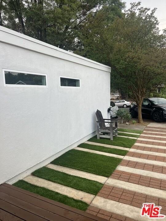 7040 Semrad Rd - Photo 2 of 17