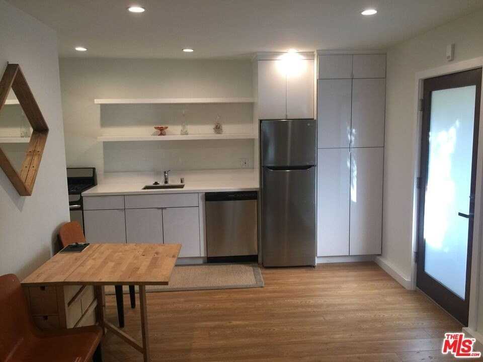 7040 Semrad Rd - Photo 6 of 17