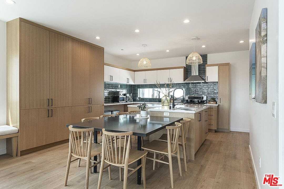 811 N Harvard Blvd Unit All - Photo 7 of 20