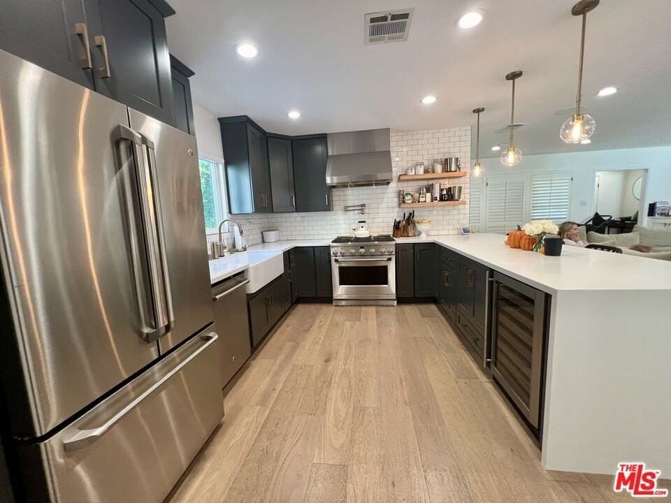 4321 Greenbush Ave - Photo 6 of 22