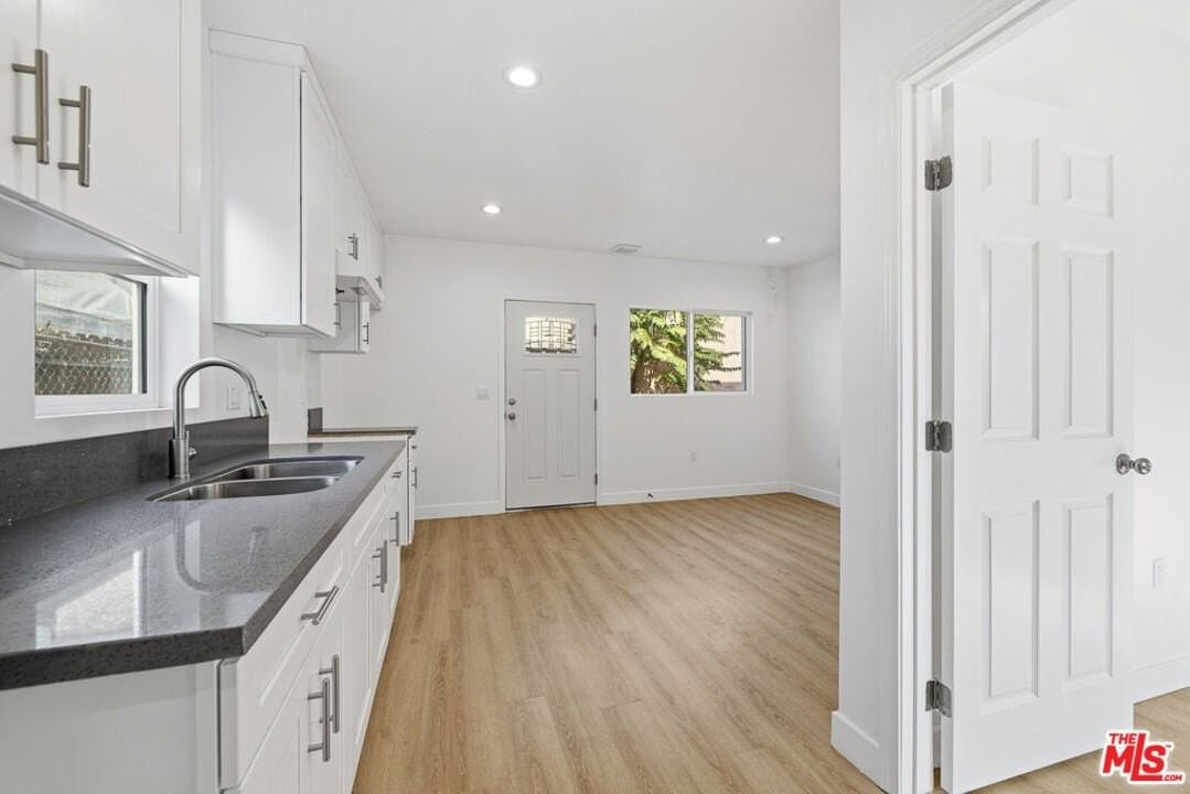 222 E Vernon Ave Unit 3/4 - Photo 6 of 9