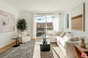 featured image of 6763 Lexington Ave Unit 2