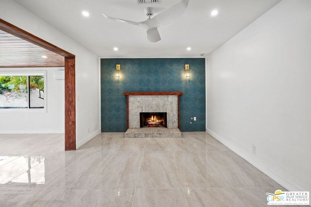 2435 E Wayne Rd - Photo 7 of 20