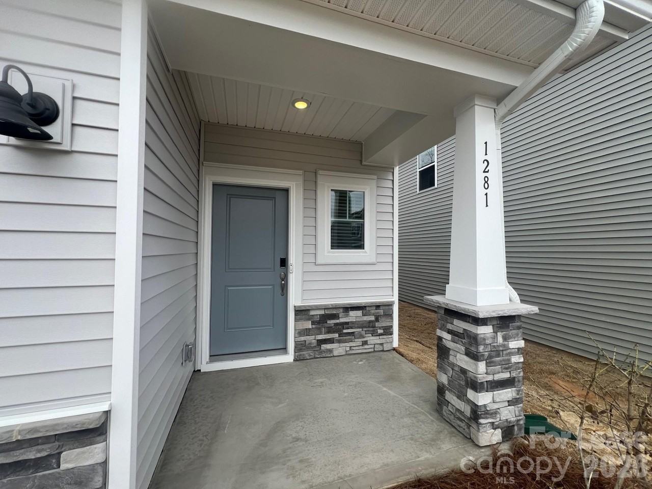 1281 30th Street Ln Ne - Photo 2 of 20