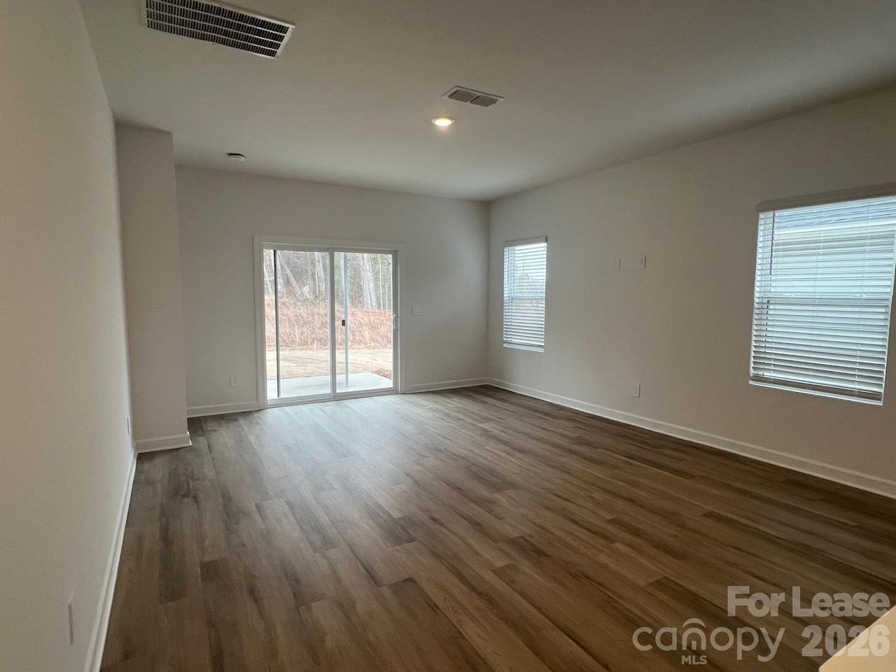 1281 30th Street Ln Ne - Photo 6 of 20