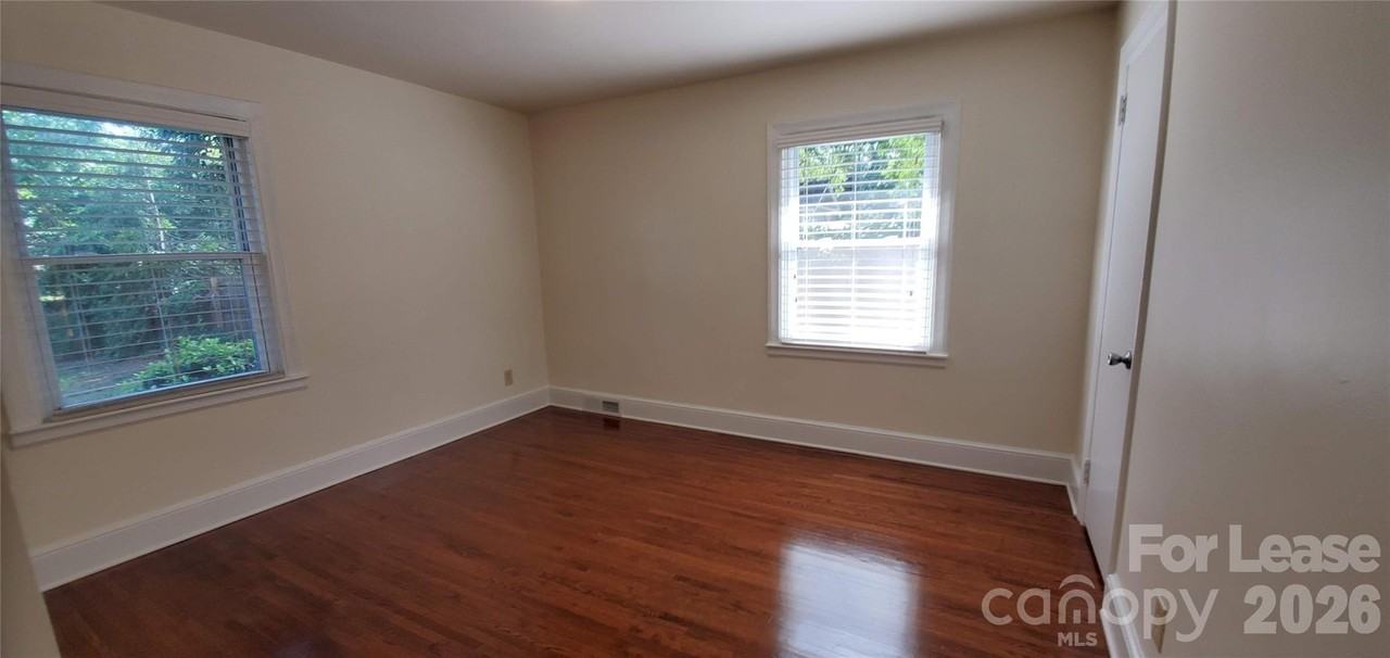 2019 Kenilworth Ave - Photo 6 of 9