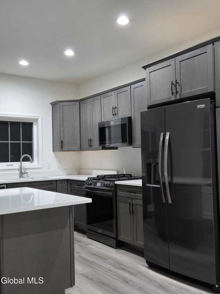 54 Priddle Ln - Photo 4 of 50