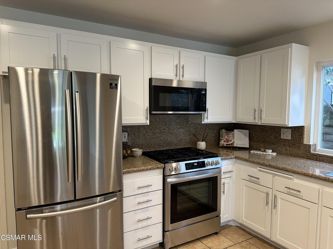 5962 Oak Meadow Pl - Photo 5 of 18