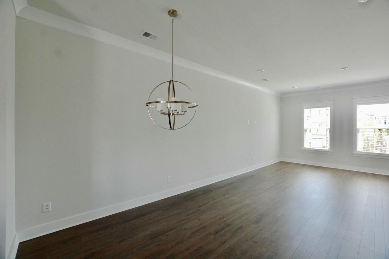 1523 Hidalgo Dr - Photo 3 of 37