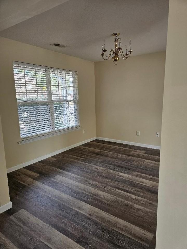 238 Everwood Ct - Photo 4 of 23