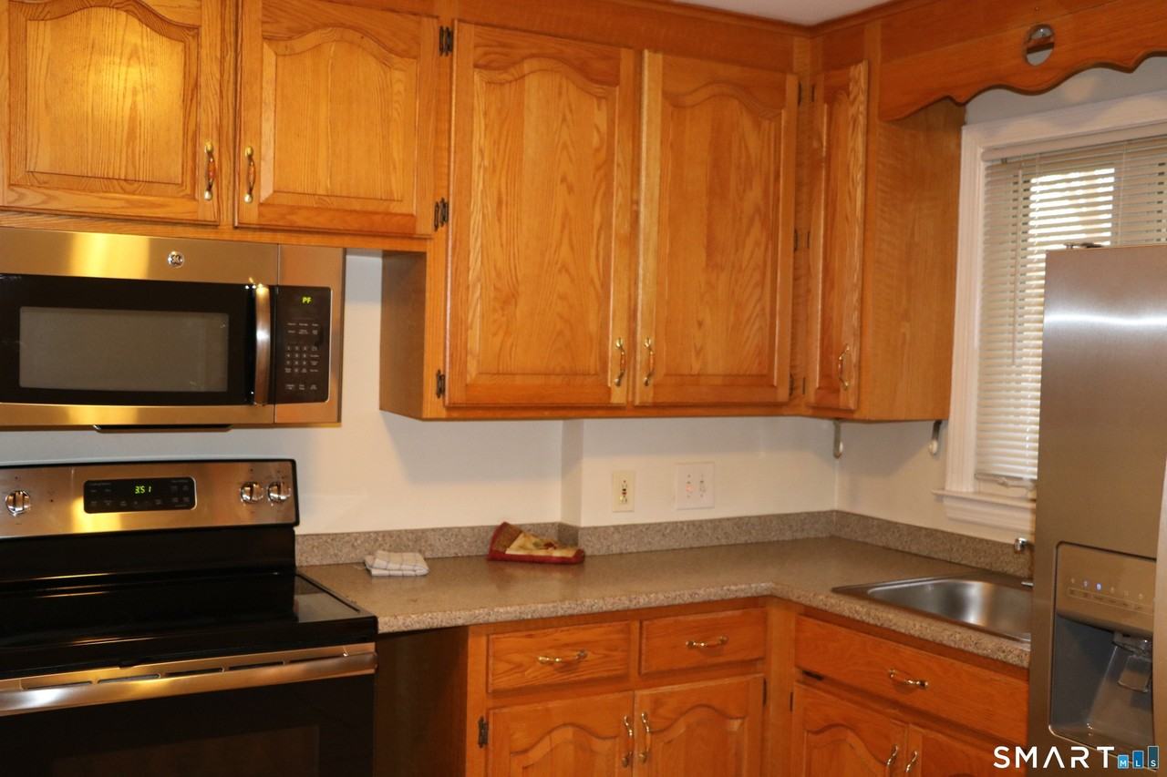 69 Rentell Rd - Photo 7 of 28