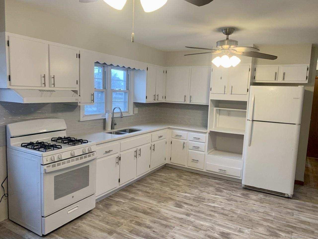 640 Beechmont Ave - Photo 2 of 15