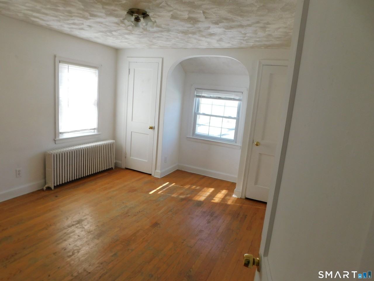 83 Forest St - Photo 7 of 17