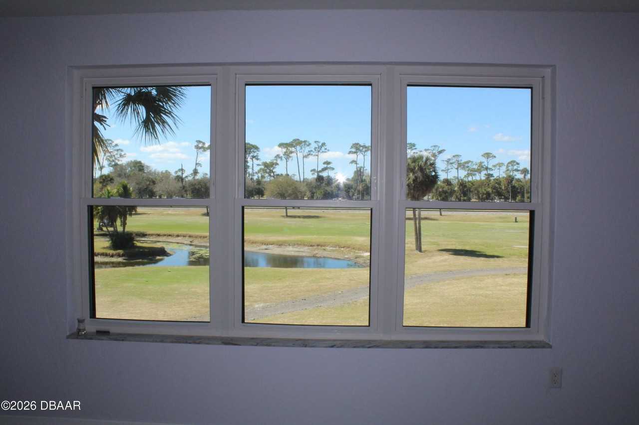 329 Wilder Blvd - Photo 5 of 21