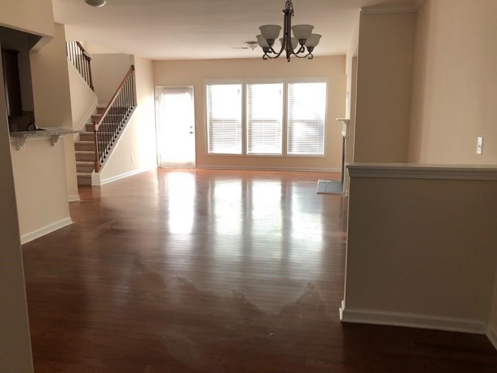 2100 Greencrest Cir Unit 2100 - Photo 3 of 21