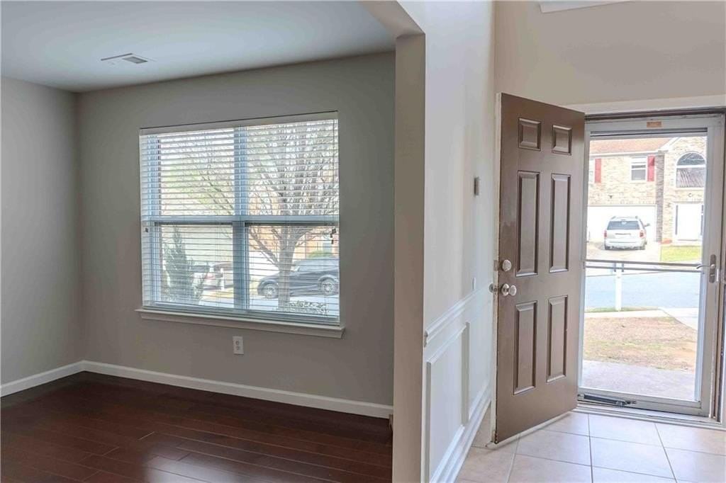 11037 Southwood Dr - Photo 3 of 20