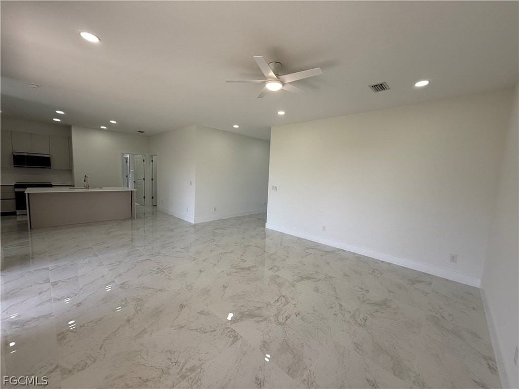 1409 Nw 21st Ct - Photo 4 of 25