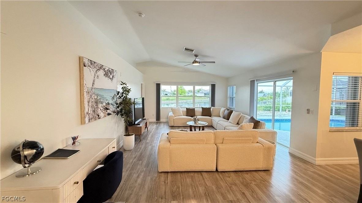 3417 Nw 2nd St - Photo 5 of 25