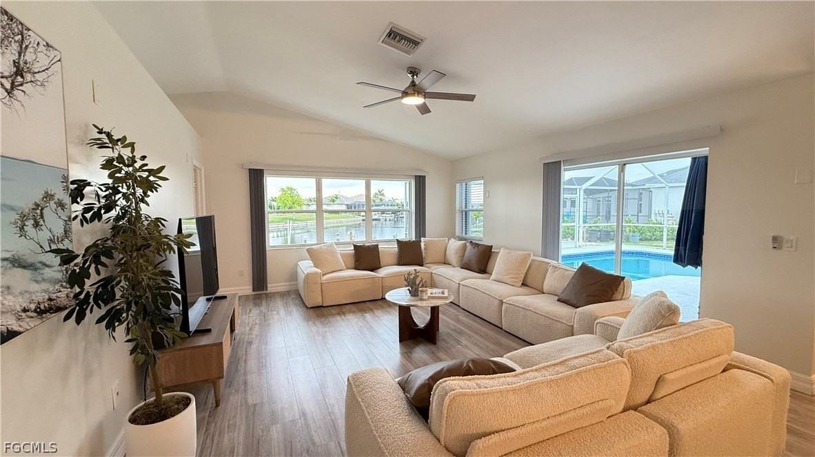 3417 Nw 2nd St - Photo 6 of 25