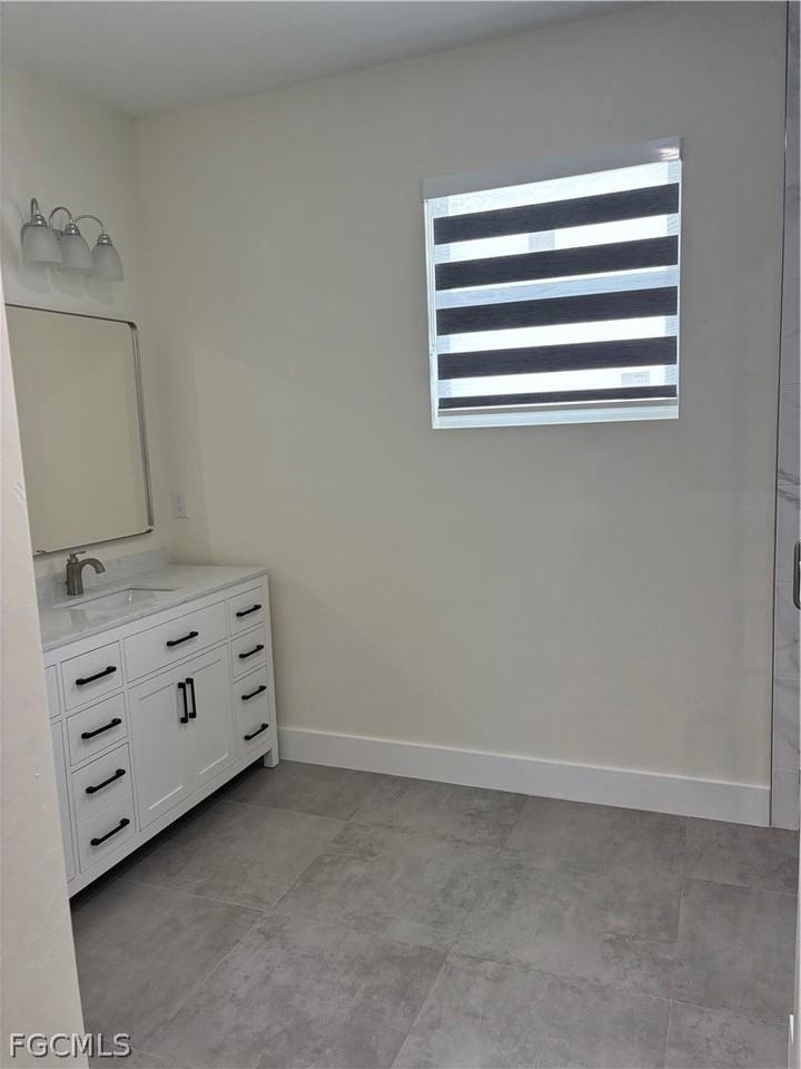 184 E Mariana Ave - Photo 3 of 11